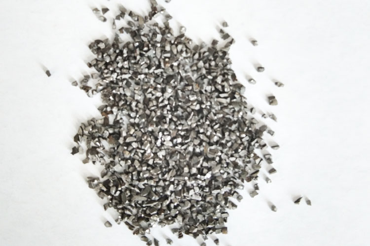 Alloy steel grit G18